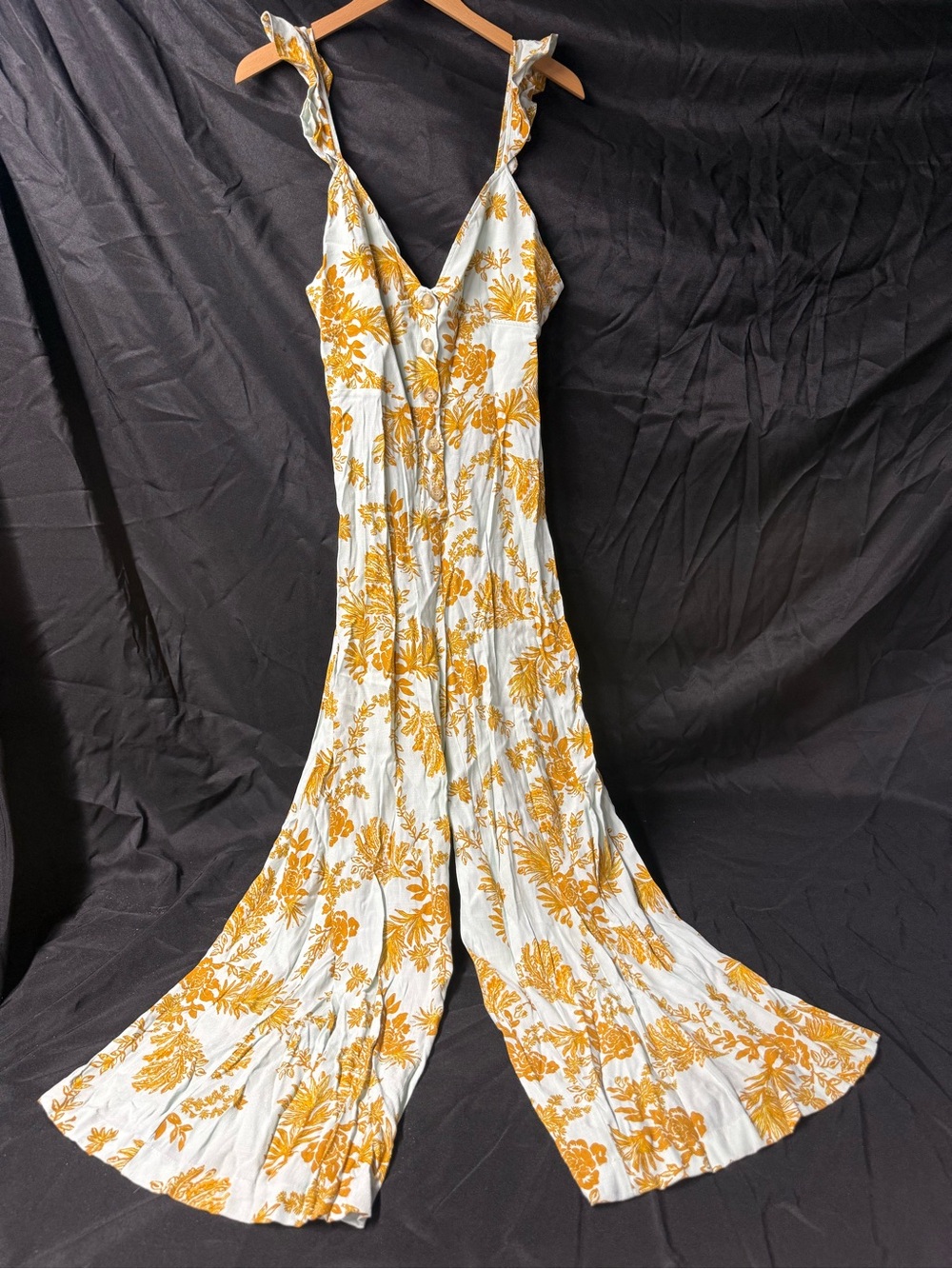 Free People Floral V-Neck Maxi Jumpsuit in Mustard and White. Size 6